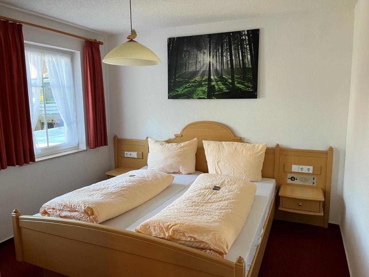 Hotel Zartenbach Hinterzarten Exteriör bild